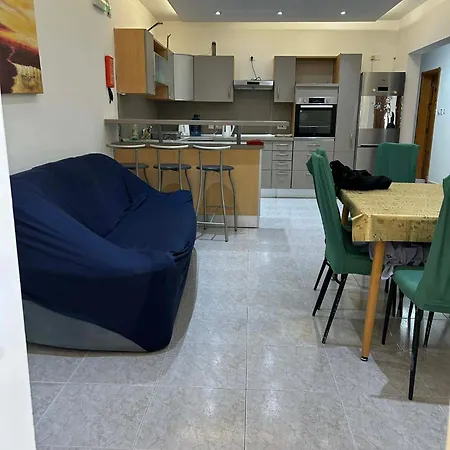 Paceville 2 Bedrooms Saint Julian's